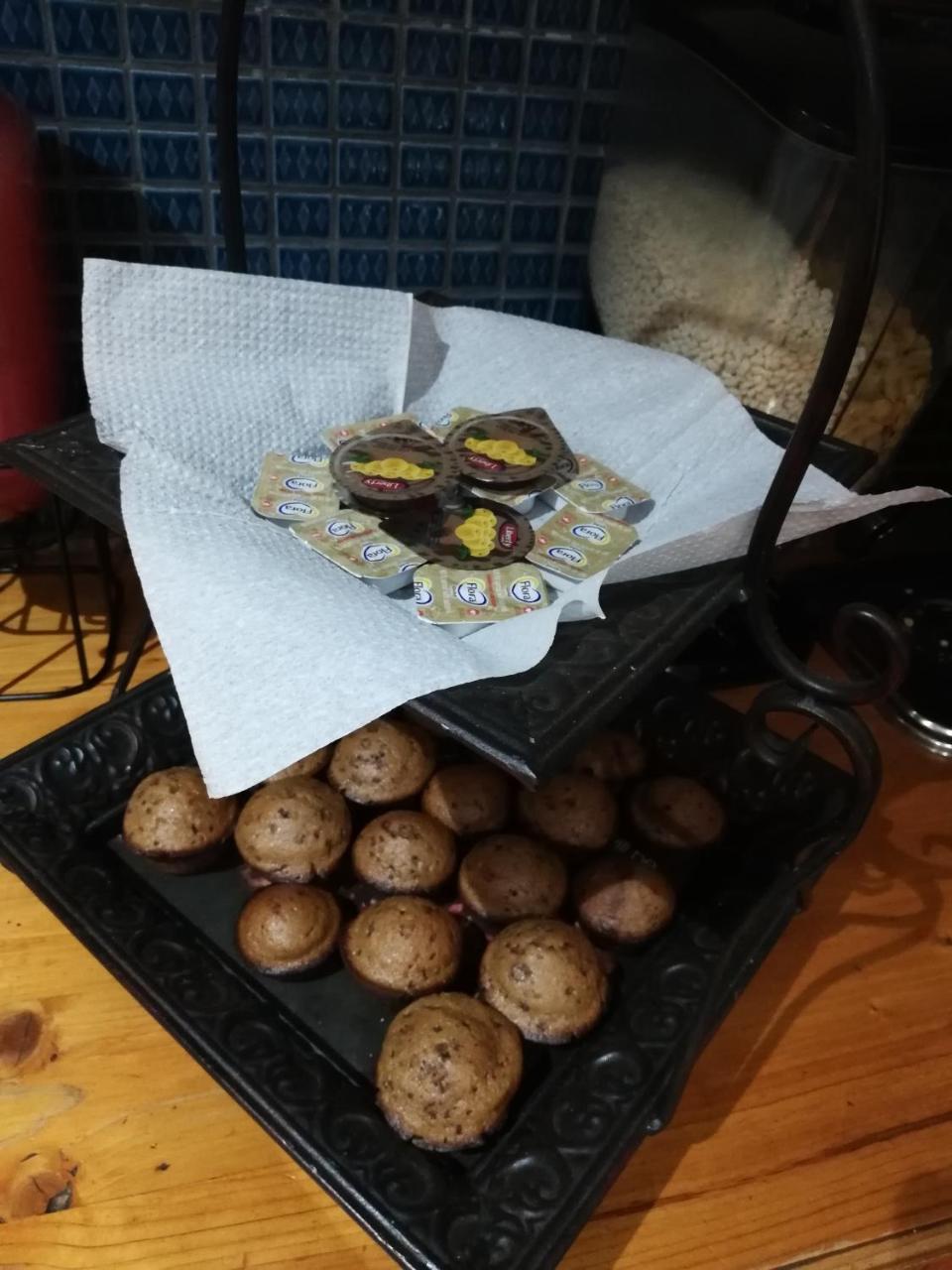 Oakwood Lodge ブルームフォンテーン エクステリア 写真 A selection of prepared and uncooked potatoes